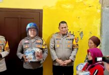 Kapolres Bondowoso Gandeng Mas Bhabin Polisi Viral Berbagi Di Panti Jompo