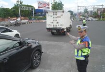 H-1 Lebaran, Arus Tol Malang Menurun Polisi Tetap Siaga